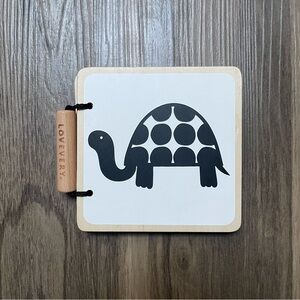 Lovevery Baby Wooden Book High Contrast Images The‎ Looker Kit 0-12 Weeks